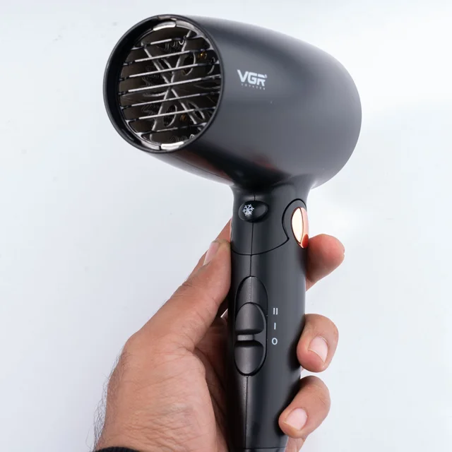 سشوار مسافرتی 1600 وات وی جی ار مدل V-439، موتور DC، وزن 300 گرم، المنت فلز، دارای سری متم 102113982